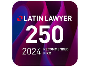 04-Latim-Lawyer250
